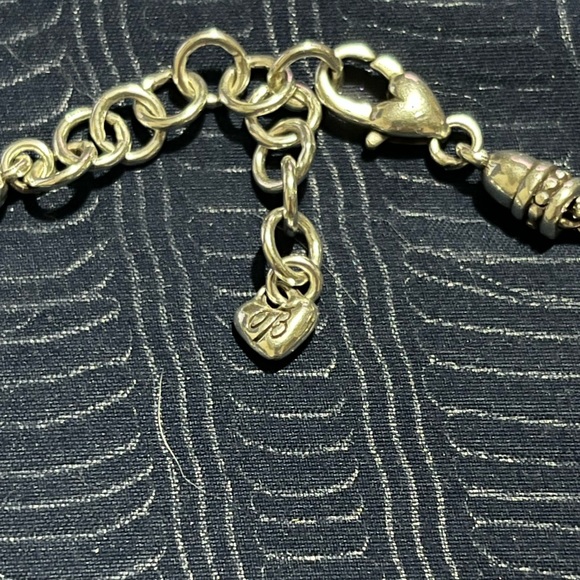 Lovely Brighton Tres Twist Necklace & Earrings - Picture 4 of 7